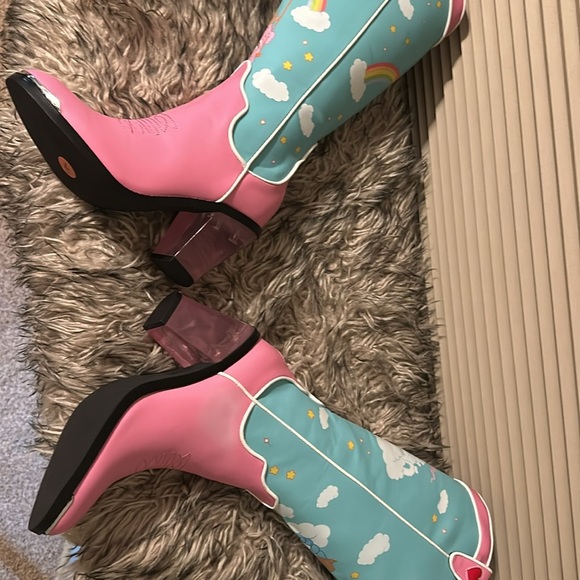 Dollskill Carebear RAINBOW ROUNDUP COWBOY BOOTS 7 - Picture 9 of 10